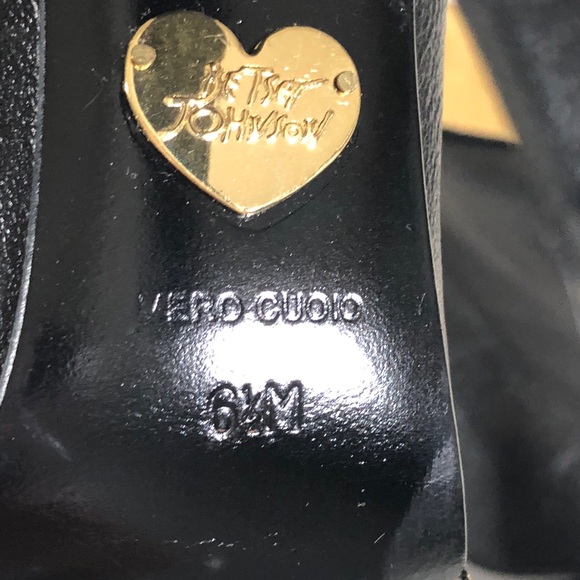 👢BETSY JOHNSON booties👢 - Picture 3 of 8